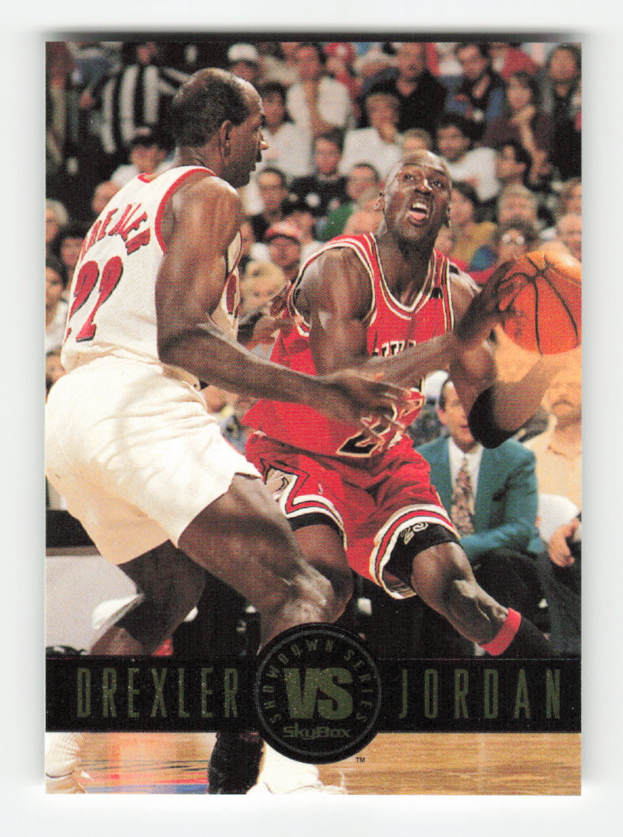1993-94 SkyBox Premium #SS11 Clyde Drexler / Michael Jordan Showdown Series